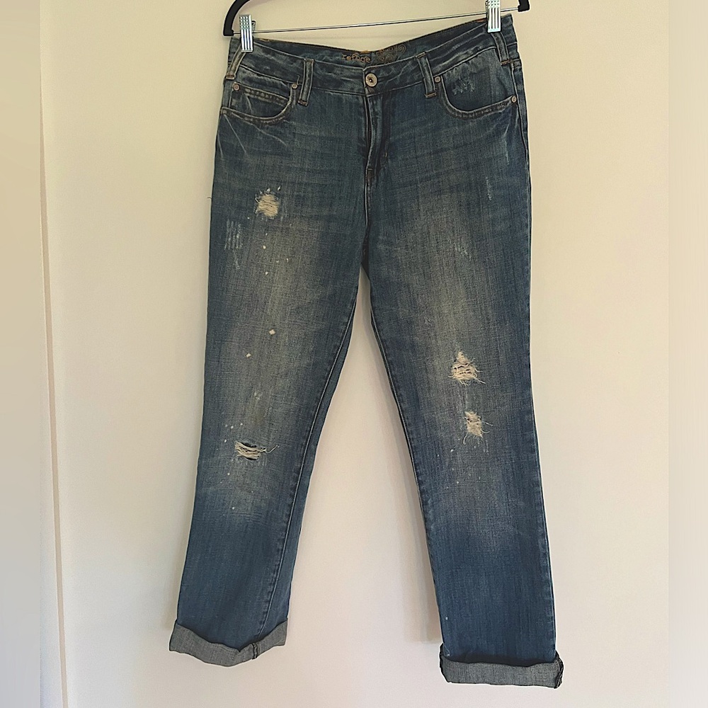 Refuge Women’s EUC Blue Boyfriend Jeans Distressed Relaxed Fit RolledCuff Size 9
